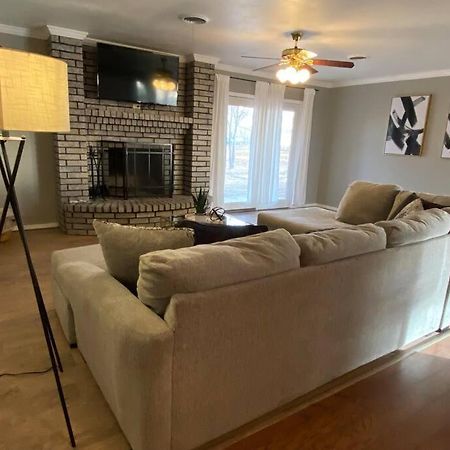 Large Modern Family Home! Soncy Luaran gambar
